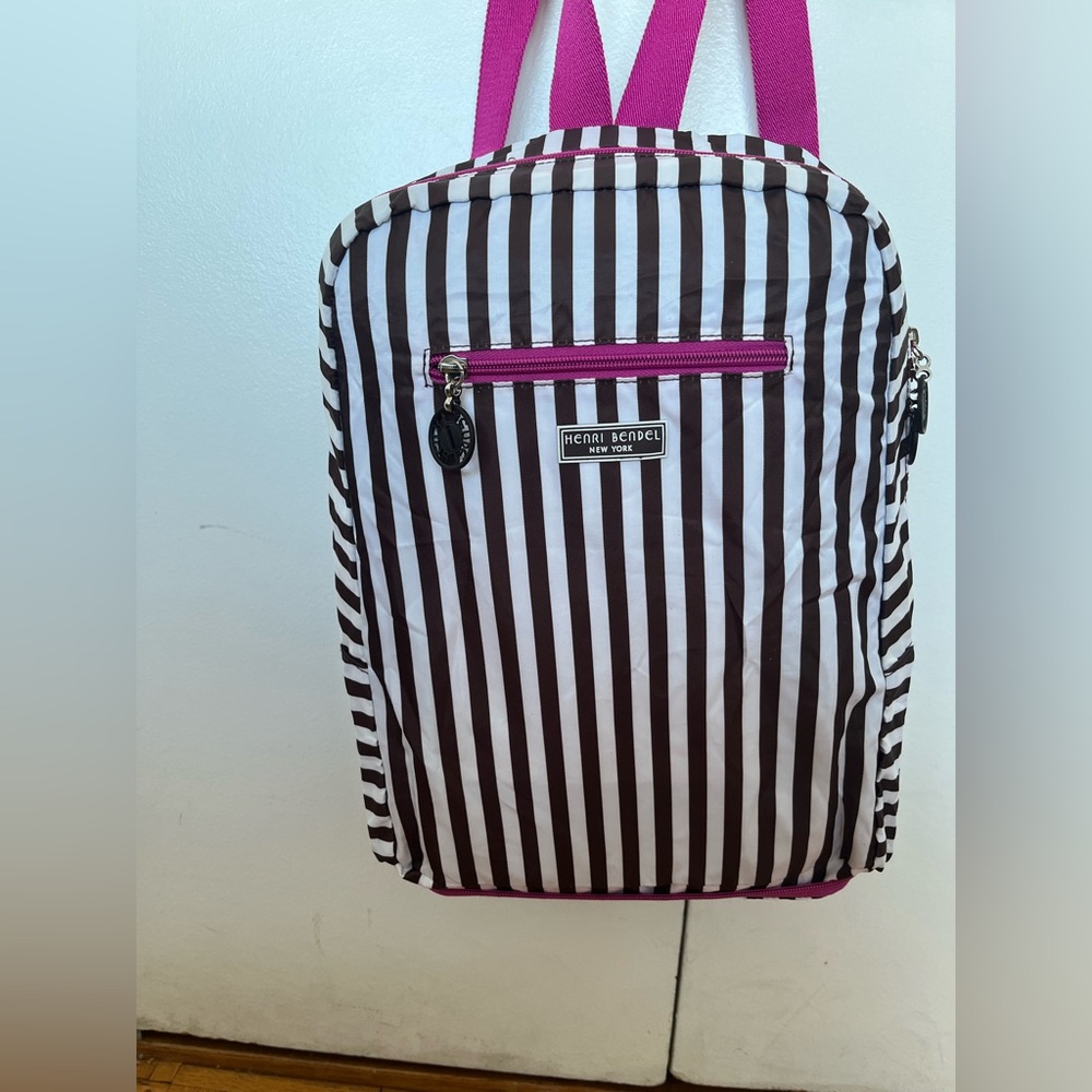 SOLD NWOT Henri Bendel packcable backpack